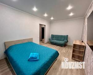 1-к квартира, посуточно, 38м2, 8/17 этаж