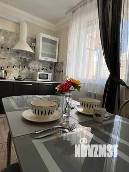 2-к квартира, посуточно, 60м2, 13/19 этаж