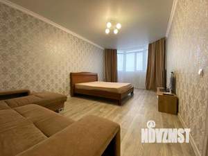 2-к квартира, посуточно, 70м2, 1/1 этаж