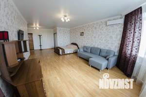 1-к квартира, посуточно, 55м2, 1/1 этаж