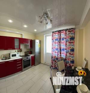 1-к квартира, посуточно, 37м2, 17/17 этаж