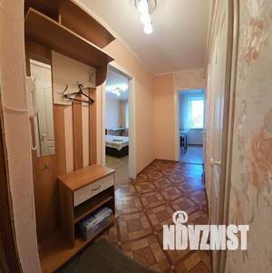 1-к квартира, посуточно, 35м2, 1/9 этаж