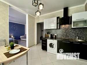 1-к квартира, посуточно, 50м2, 1/1 этаж