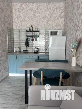 Студия квартира, посуточно, 27м2, 1/8 этаж