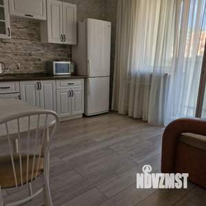 1-к квартира, посуточно, 43м2, 11/17 этаж