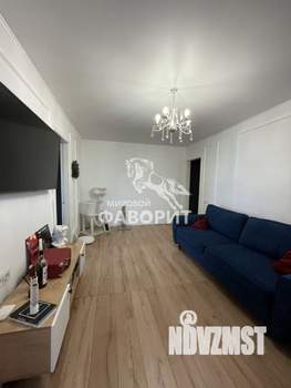 4-к квартира, вторичка, 62м2, 5/5 этаж