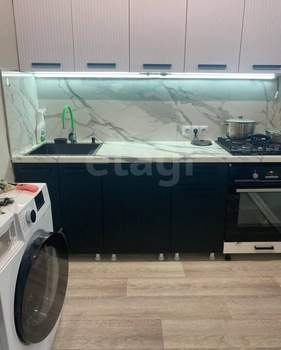 2-к квартира, вторичка, 39м2, 1/4 этаж