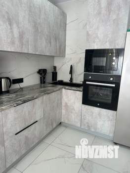 2-к квартира, вторичка, 63м2, 10/17 этаж