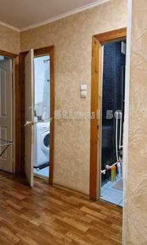 2-к квартира, вторичка, 53м2, 1/5 этаж