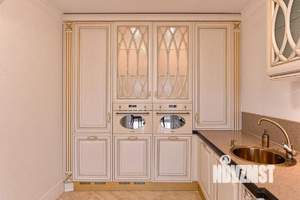 3-к квартира, вторичка, 180м2, 3/7 этаж