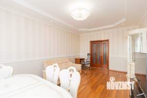 3-к квартира, вторичка, 117м2, 11/16 этаж