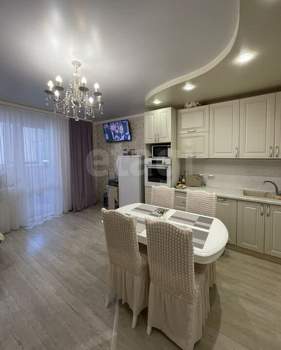 3-к квартира, вторичка, 74м2, 15/18 этаж