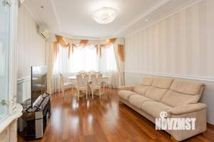 3-к квартира, вторичка, 117м2, 11/16 этаж