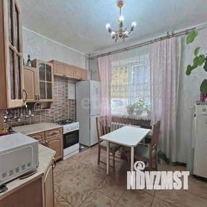 2-к квартира, вторичка, 58м2, 1/9 этаж