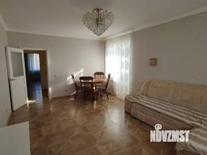 3-к квартира, вторичка, 90м2, 3/6 этаж