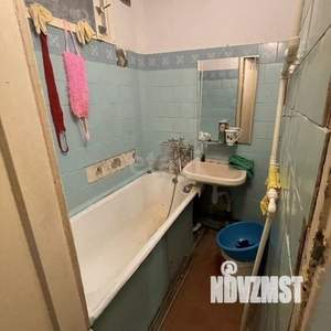 4-к квартира, вторичка, 61м2, 1/5 этаж