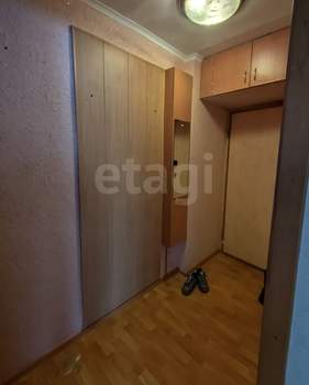 2-к квартира, вторичка, 43м2, 1/5 этаж