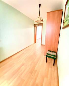 3-к квартира, вторичка, 57м2, 8/9 этаж