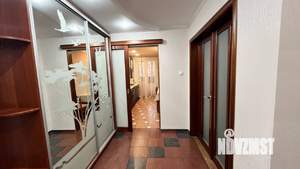 2-к квартира, вторичка, 64м2, 1/10 этаж