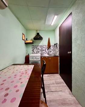 2-к квартира, вторичка, 33м2, 1/1 этаж