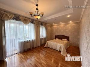 3-к квартира, вторичка, 134м2, 2/3 этаж