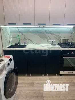 2-к квартира, вторичка, 39м2, 1/4 этаж