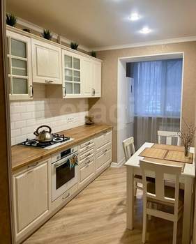 3-к квартира, вторичка, 70м2, 1/9 этаж