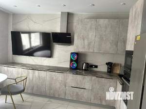 2-к квартира, вторичка, 63м2, 10/17 этаж