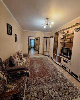 3-к квартира, вторичка, 70м2, 1/6 этаж