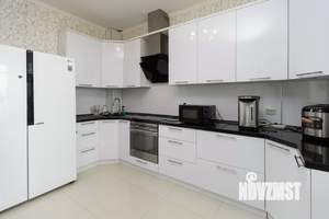 2-к квартира, вторичка, 64м2, 8/14 этаж