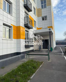 3-к квартира, вторичка, 82м2, 4/4 этаж