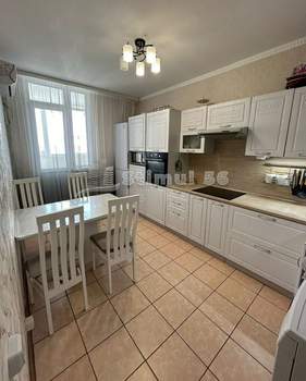 2-к квартира, вторичка, 60м2, 9/16 этаж