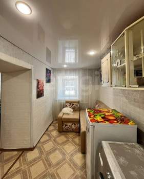 3-к квартира, вторичка, 79м2, 1/1 этаж