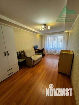 2-к квартира, вторичка, 64м2, 1/10 этаж