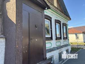 2-к квартира, вторичка, 38м2, 1/1 этаж