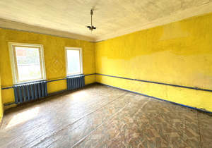 2-к квартира, вторичка, 36м2, 1/1 этаж