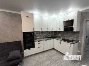 2-к квартира, вторичка, 62м2, 10/17 этаж