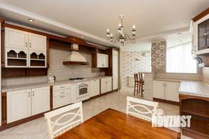 4-к квартира, вторичка, 180м2, 6/6 этаж