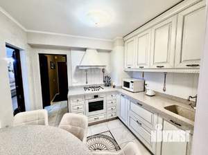 5-к квартира, вторичка, 93м2, 2/5 этаж