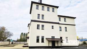 Студия квартира, вторичка, 102м2, 3/3 этаж