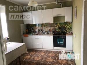 2-к квартира, вторичка, 60м2, 1/1 этаж