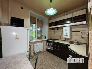 2-к квартира, вторичка, 40м2, 1/4 этаж