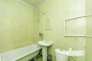 2-к квартира, вторичка, 62м2, 1/10 этаж