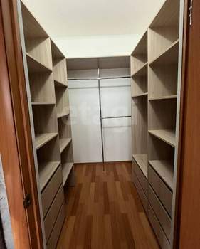 2-к квартира, вторичка, 58м2, 8/15 этаж