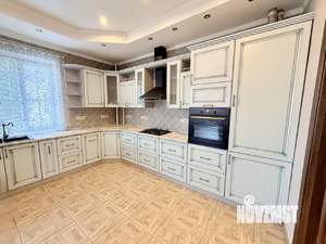 4-к квартира, вторичка, 148м2, 1/4 этаж