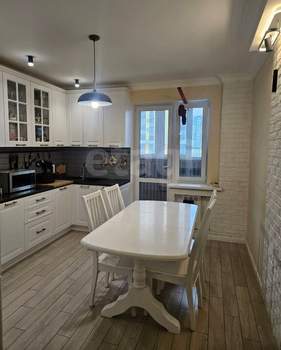 3-к квартира, вторичка, 82м2, 5/17 этаж