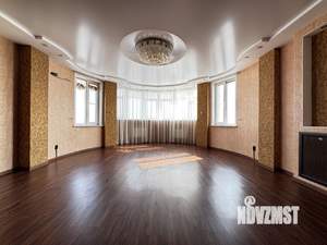 3-к квартира, вторичка, 104м2, 16/17 этаж