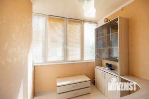 3-к квартира, вторичка, 64м2, 2/10 этаж