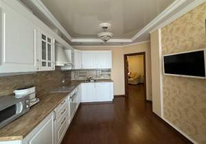3-к квартира, вторичка, 101м2, 11/16 этаж