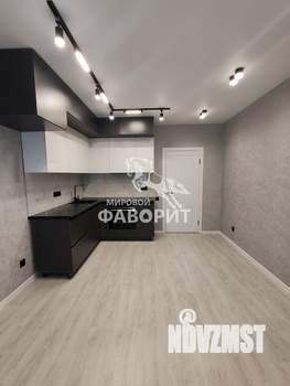 2-к квартира, вторичка, 63м2, 10/17 этаж